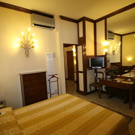 Hotel Italia City Center Mantua Zewnętrze zdjęcie