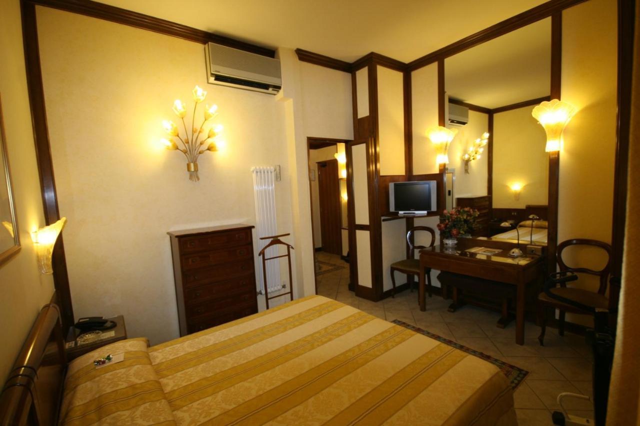 Hotel Italia City Center Mantua Zewnętrze zdjęcie