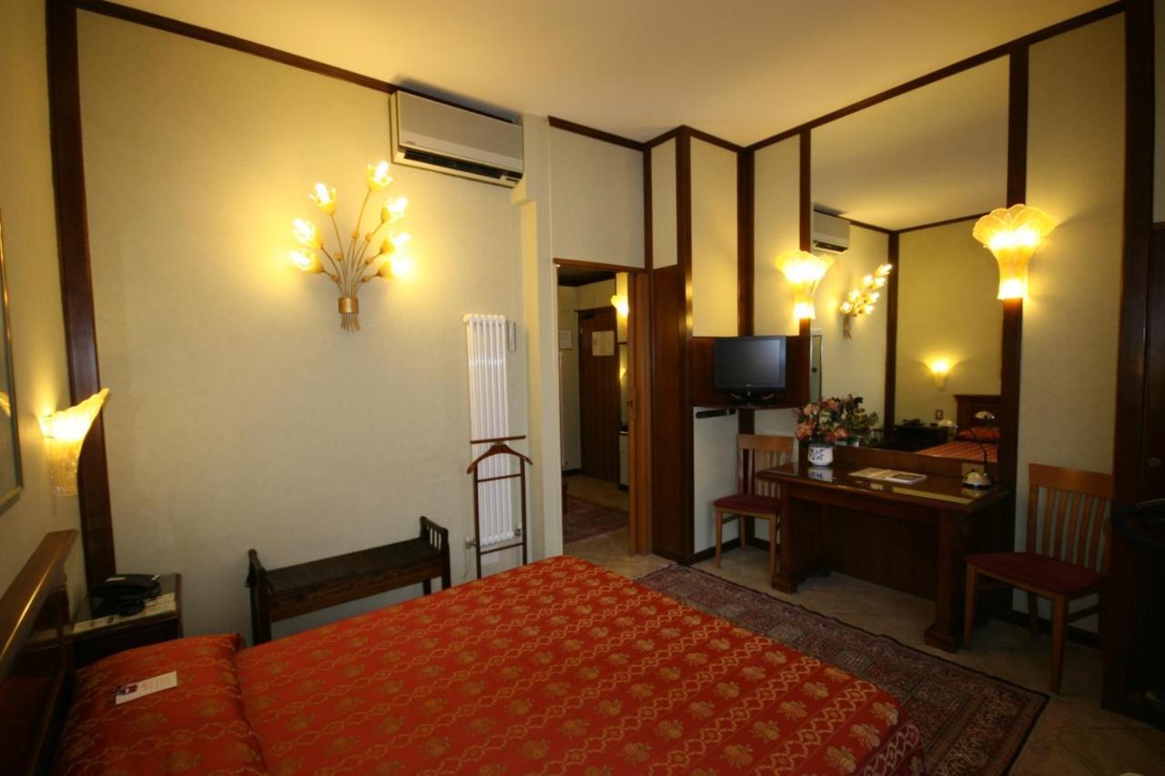 Hotel Italia City Center Mantua Zewnętrze zdjęcie